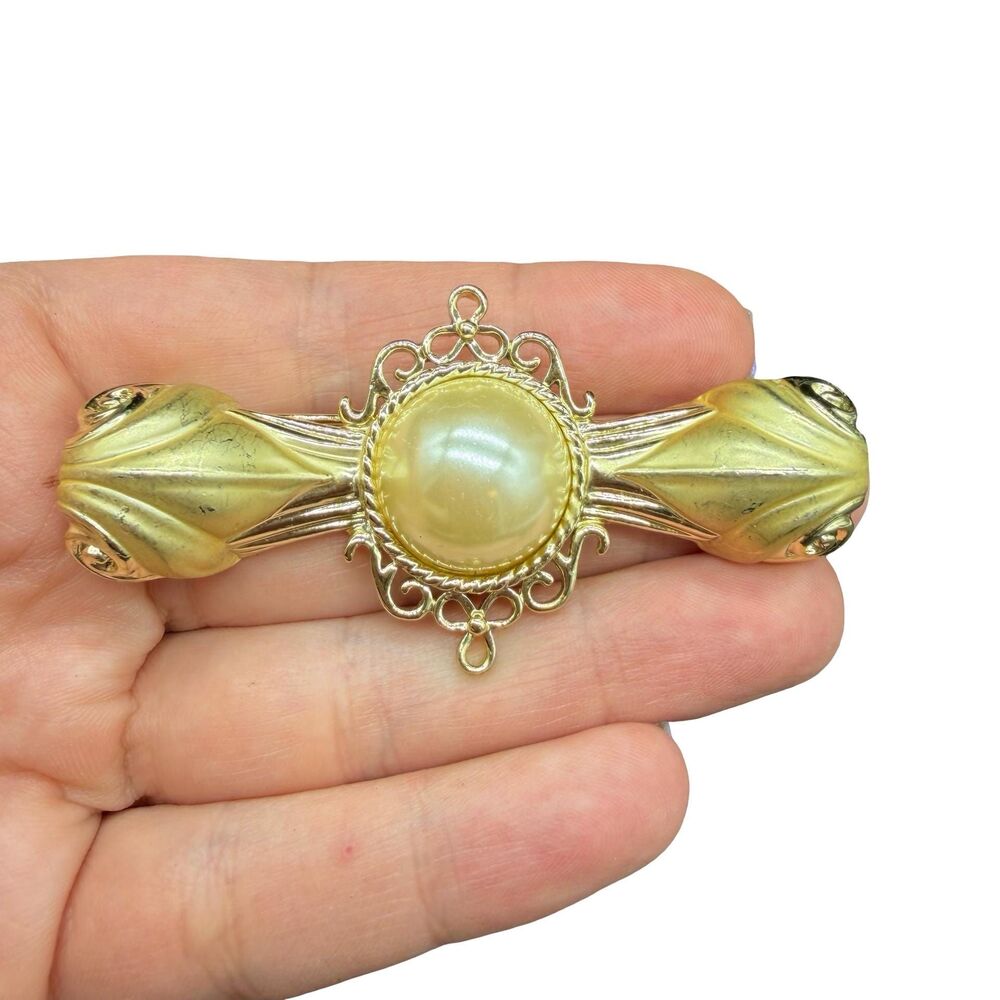 Vtg AJC Bar Brooch Large Faux Pearl Cabochon Gold Tone Matte Satin Glossy Pin
